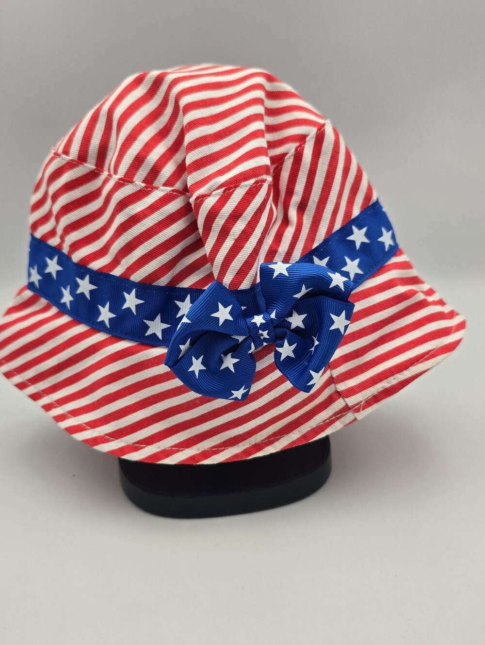 Little Wishes Patriotic Bucket Hat Red/White/Blue Striped Stars Bow 6-12M